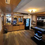 ホテル Smart B&b2 Bb2 310 *